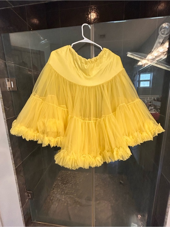Malco Modes Dresses & Skirts - Vibrant Yellow crinoline Skirt - Flouncy Tiered Tulle